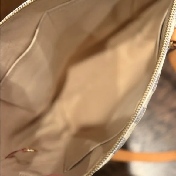 Louis Vuitton Checkered Beige Tote Bag with Tan Straps - Picture 3 of 4